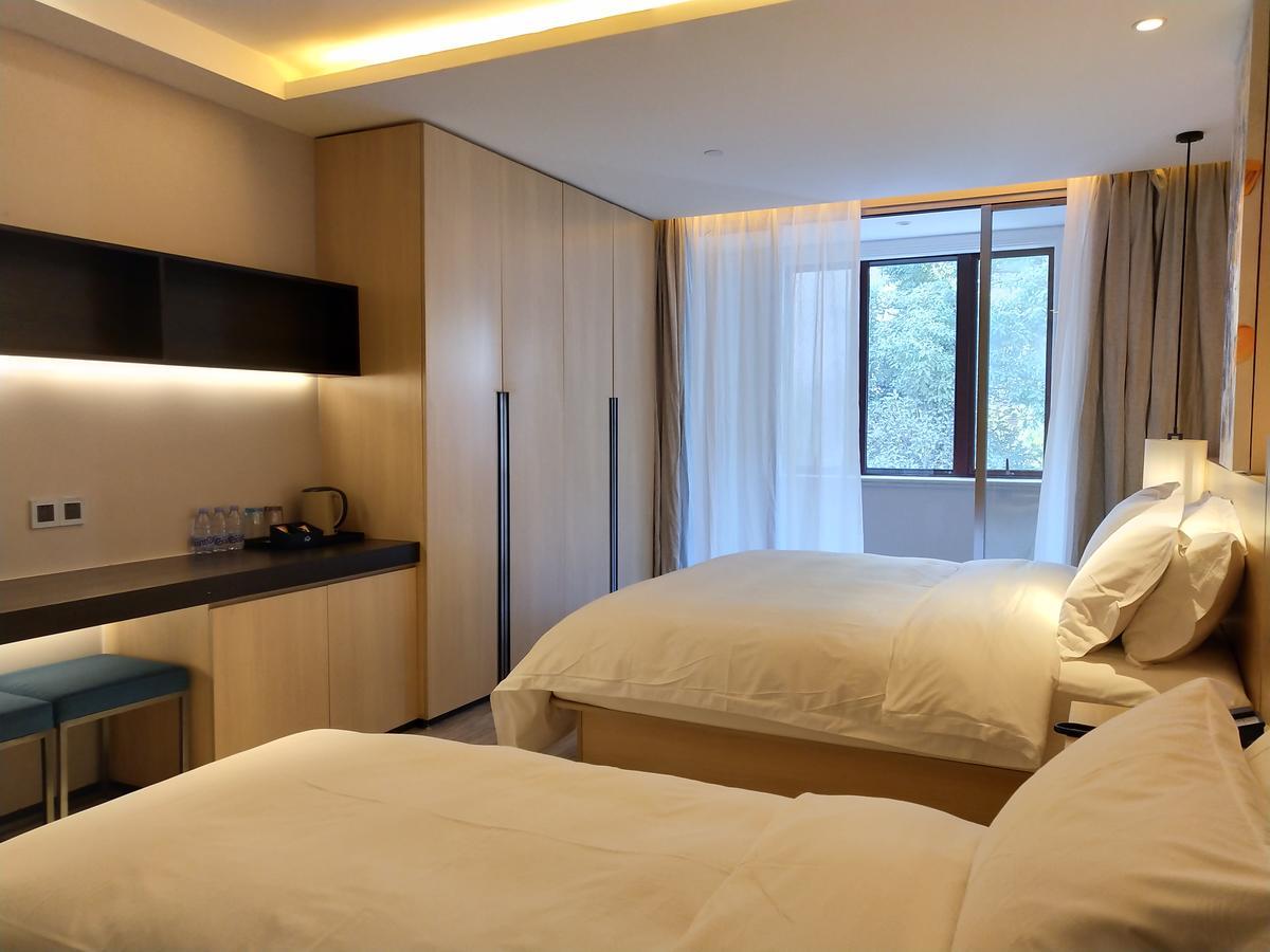 Shanghai Rongju Hotel Lujiazui Hotel المظهر الخارجي الصورة