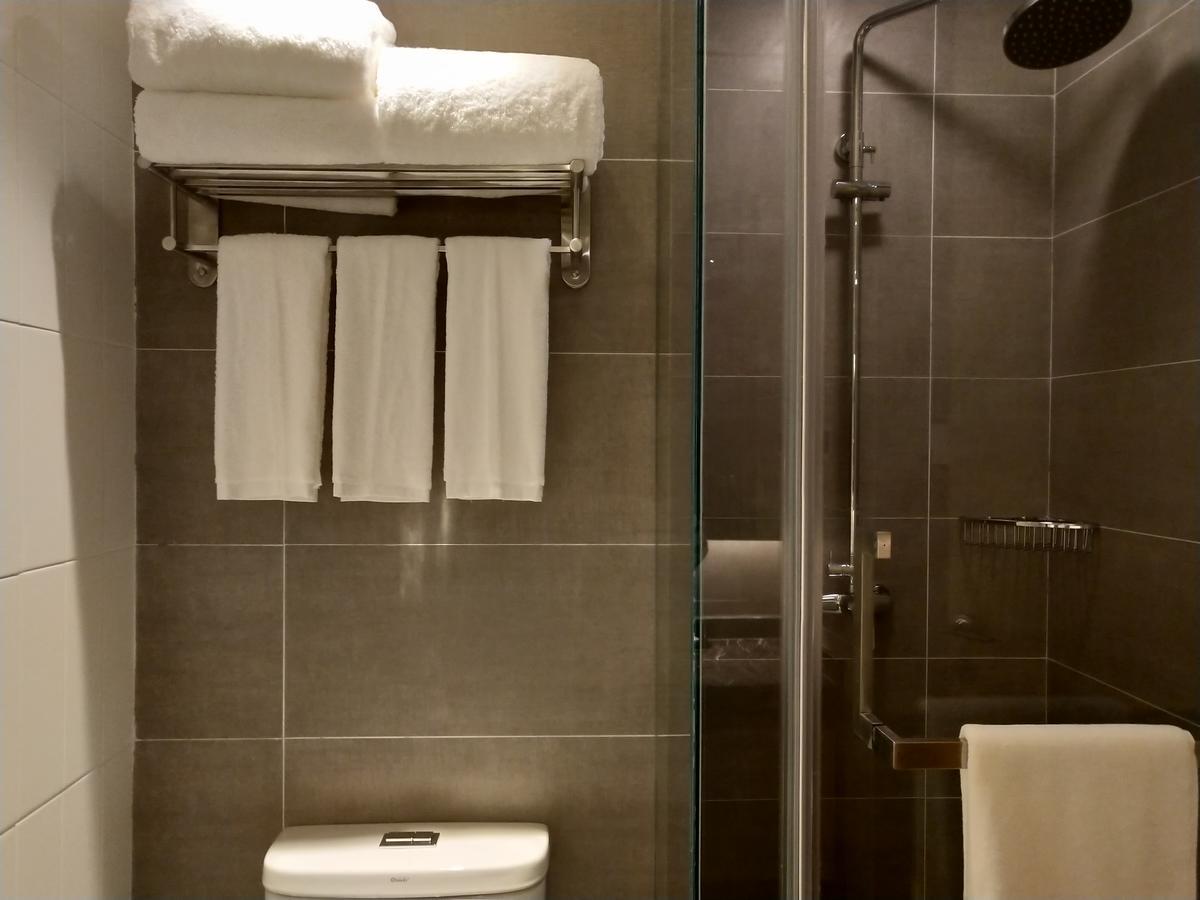 Shanghai Rongju Hotel Lujiazui Hotel المظهر الخارجي الصورة