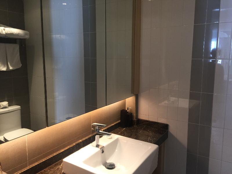 Shanghai Rongju Hotel Lujiazui Hotel المظهر الخارجي الصورة